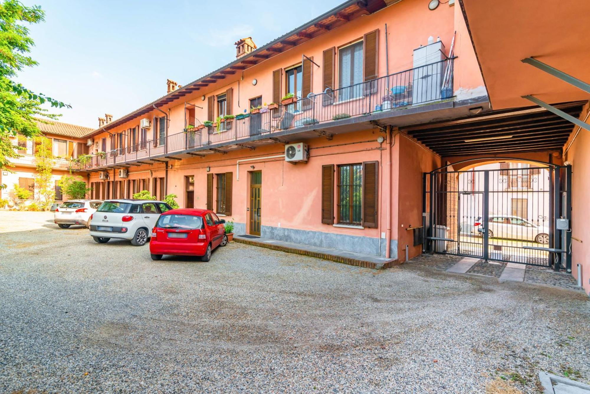 La Corte 48 - Pavia City - By Host4U Zewnętrze zdjęcie