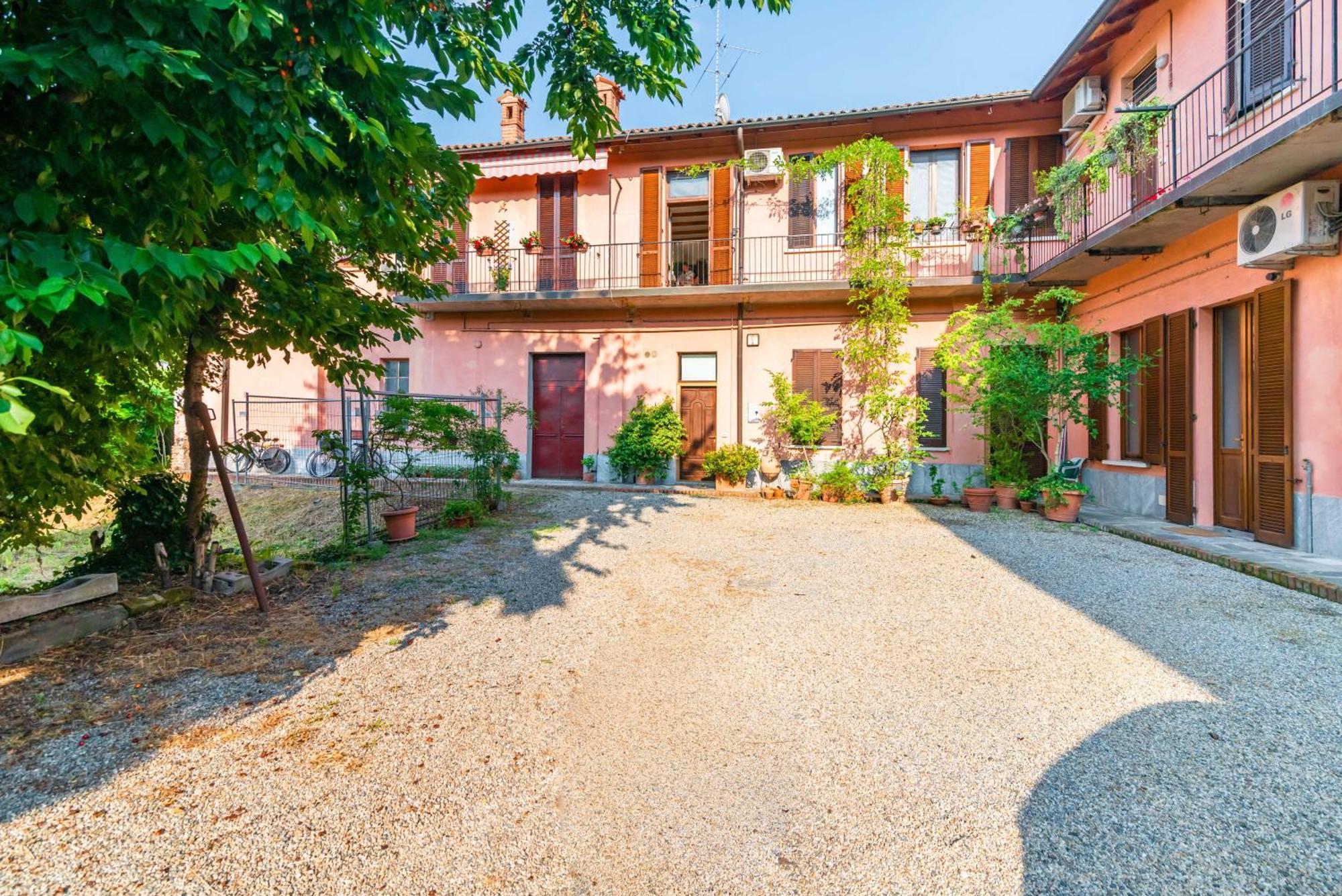 La Corte 48 - Pavia City - By Host4U Zewnętrze zdjęcie